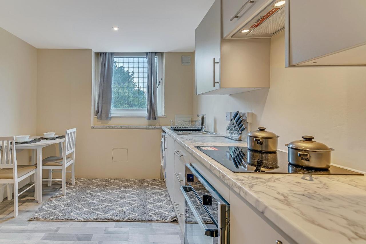 Suites By Rehoboth - Overcomers- Deptford Londra Dış mekan fotoğraf