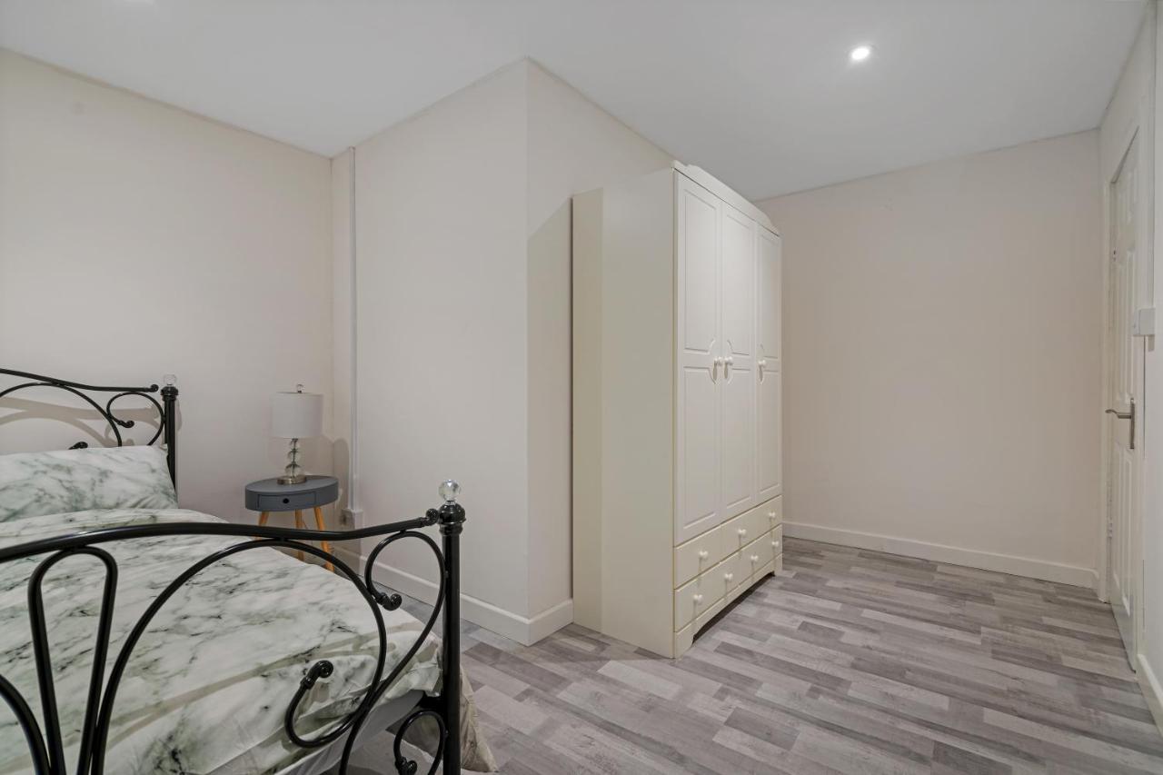 Suites By Rehoboth - Overcomers- Deptford Londra Dış mekan fotoğraf