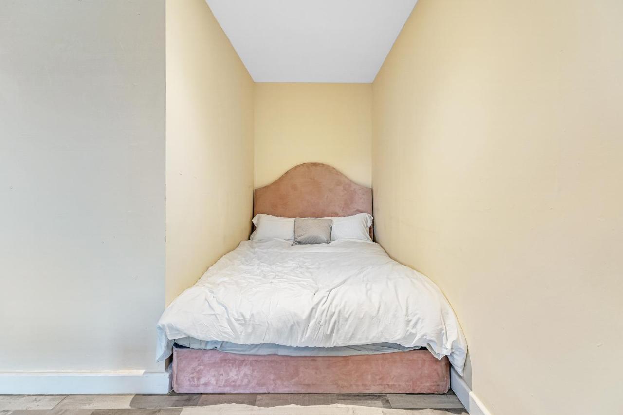 Suites By Rehoboth - Overcomers- Deptford Londra Dış mekan fotoğraf
